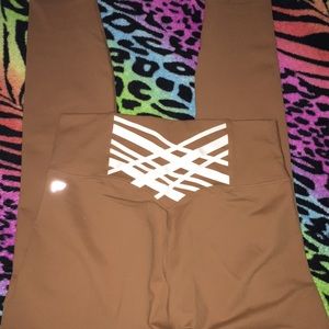 Fabletics autumn oats Powerhold leggings